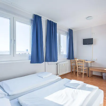 A&o ハウプトバーンホフ 2*