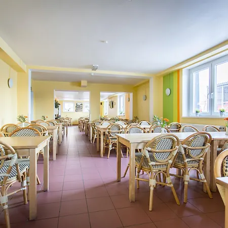 מלון A&o Hauptbahnhof 2*