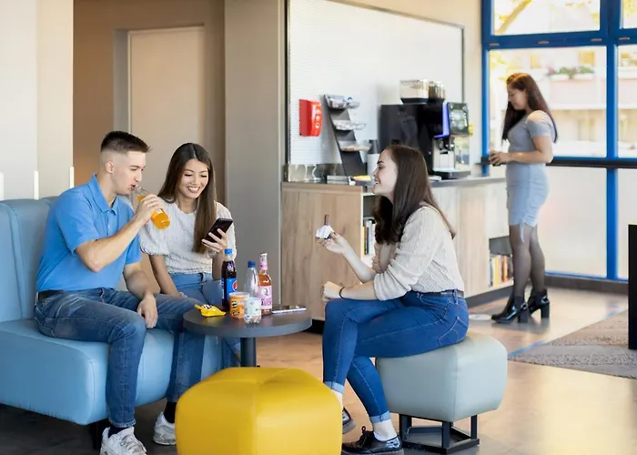 מלון A&o Hauptbahnhof 2*